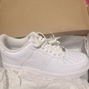 Men's NWT White Air Force One's